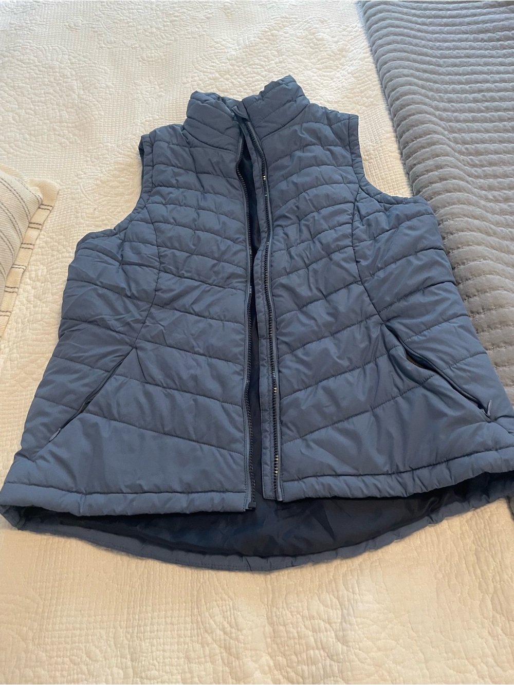 DSG Quilted Sleeveless Puffer Vest - Blue Gray